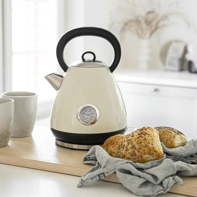 Vattenkokare Champion Retro 1,7L VK320 Vit