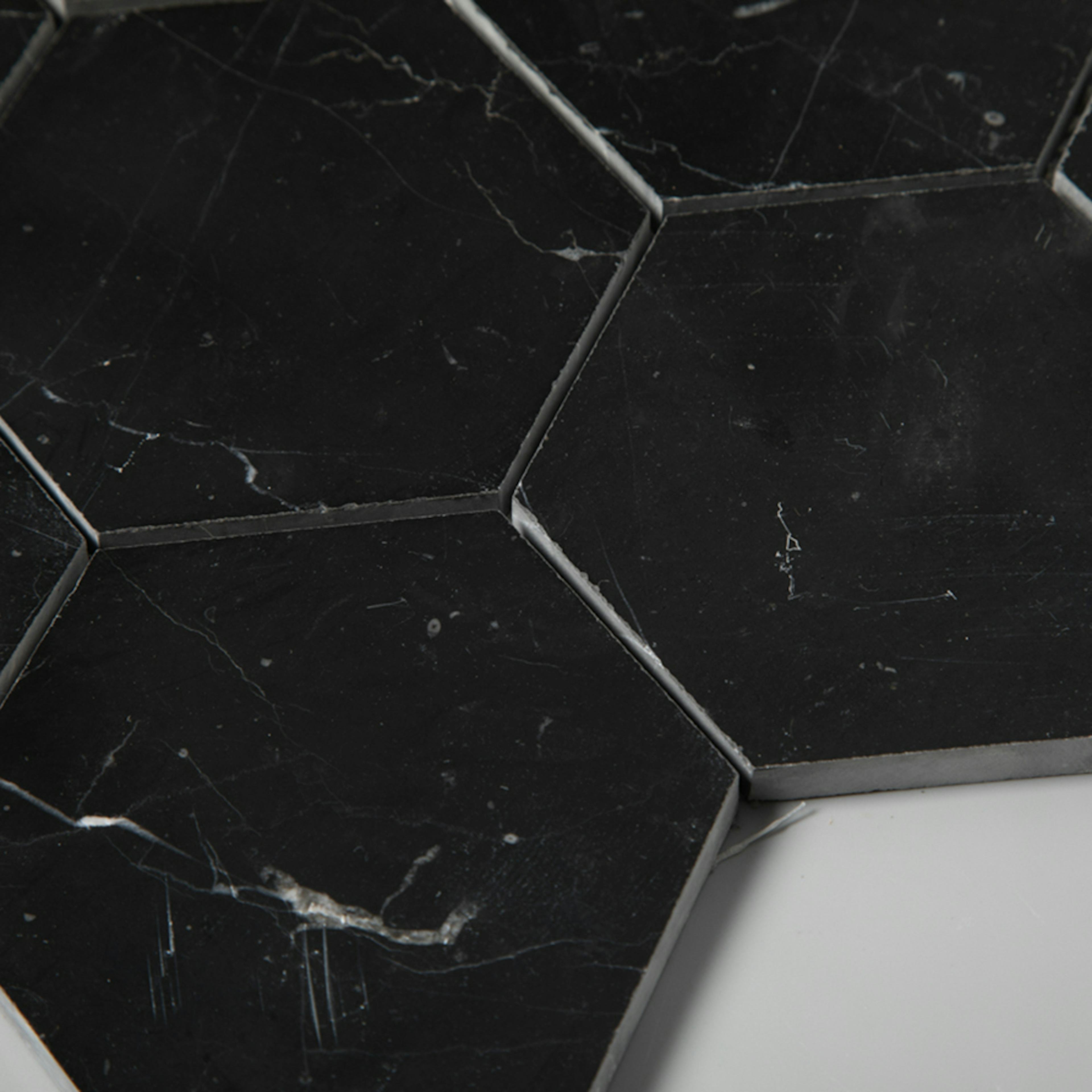 Natursten ArtStone Nero Marquina Hexagon Polerad 10x10 cm