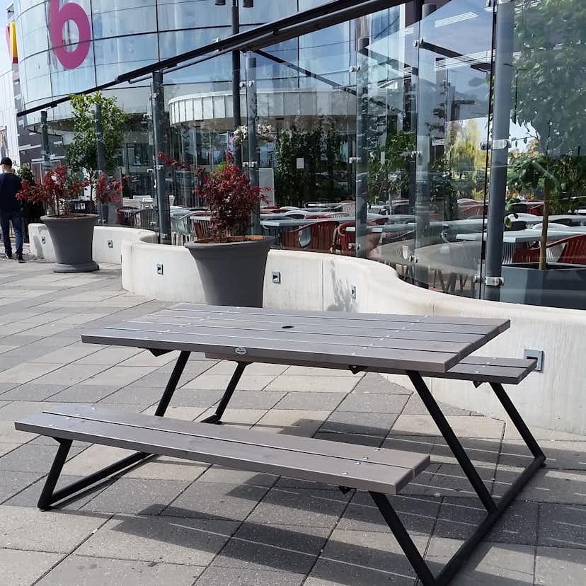 Picknickbord Eden Wood Stockholm Svart Stativ Utomhus