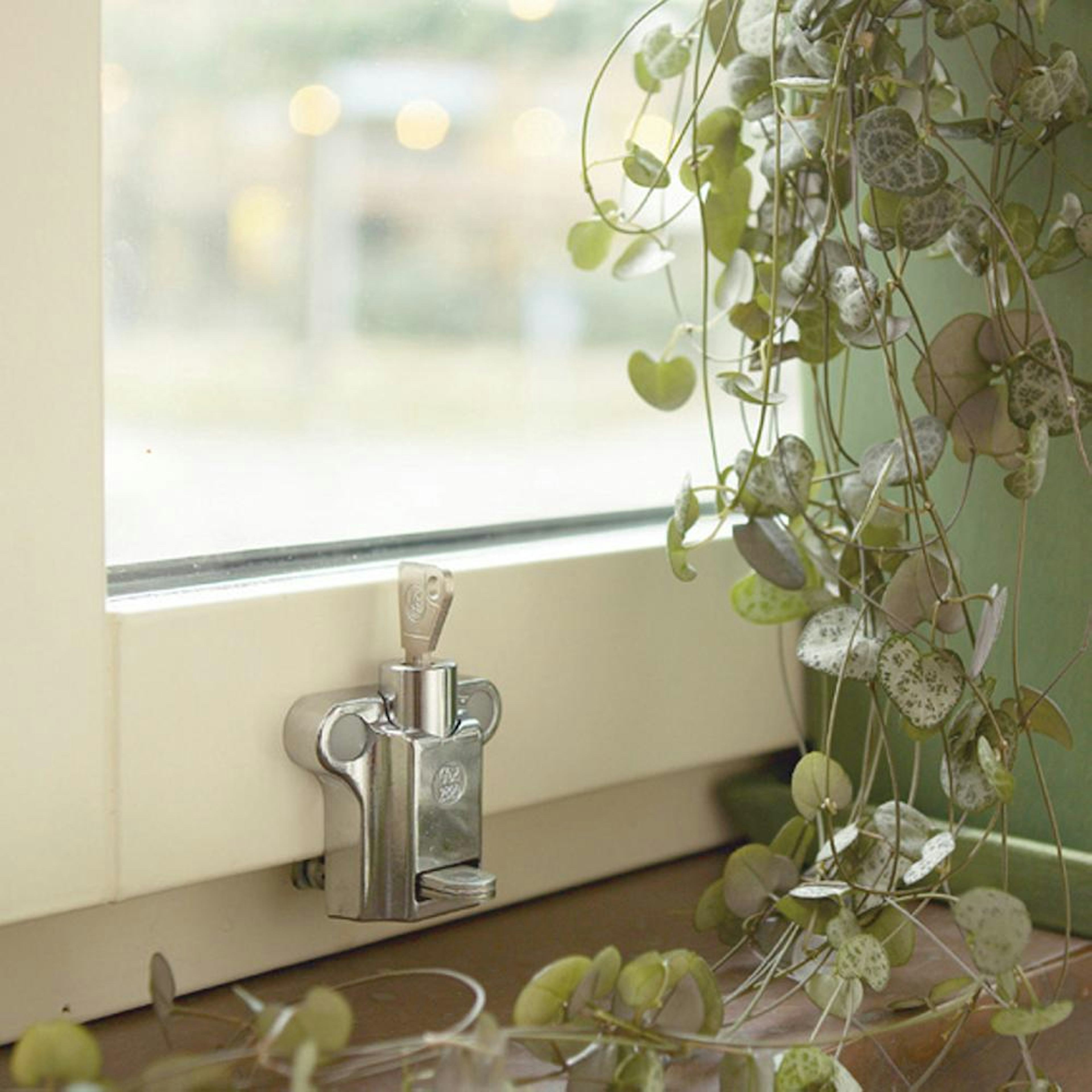 Fönsterlås ASSA ABLOY 2830