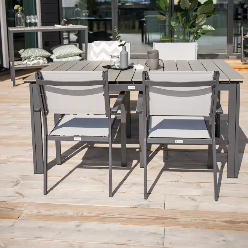 Matgrupp Venture Home Lova 160/240 med 4 Copacabana Karmstolar