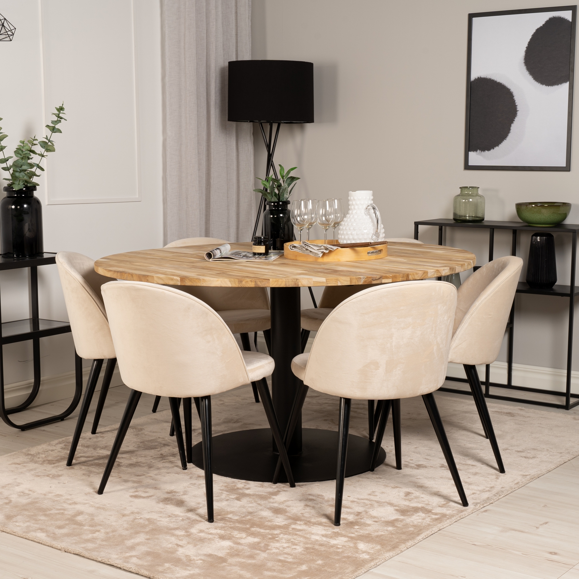 Matgrupp Venture Home Cornelia med 6 Valentina Stolar