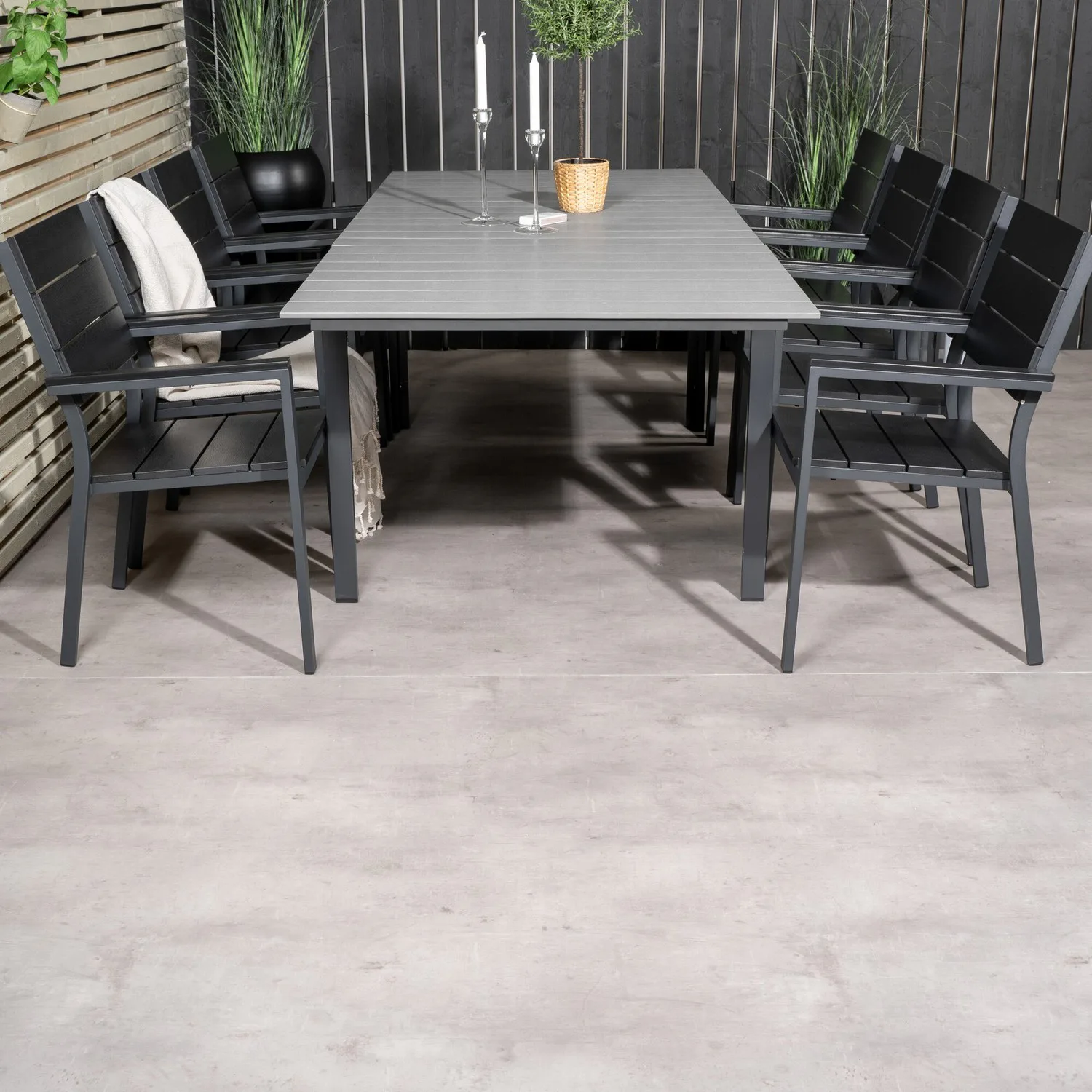 Matgrupp Venture Home Lova 160/240 med 8 Lova Stolar