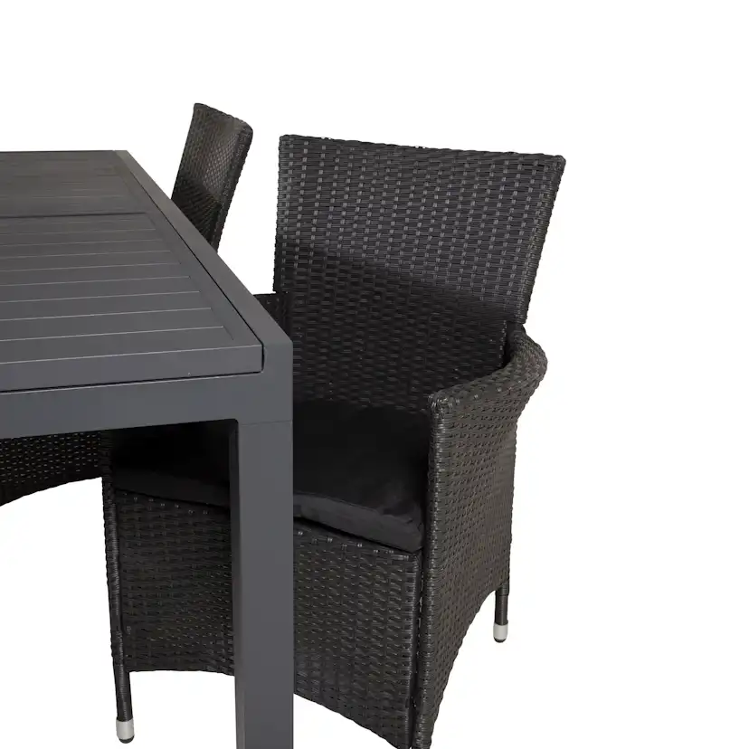 Matgrupp Venture Home Madrid 160/240 med 4 Kira Stolar