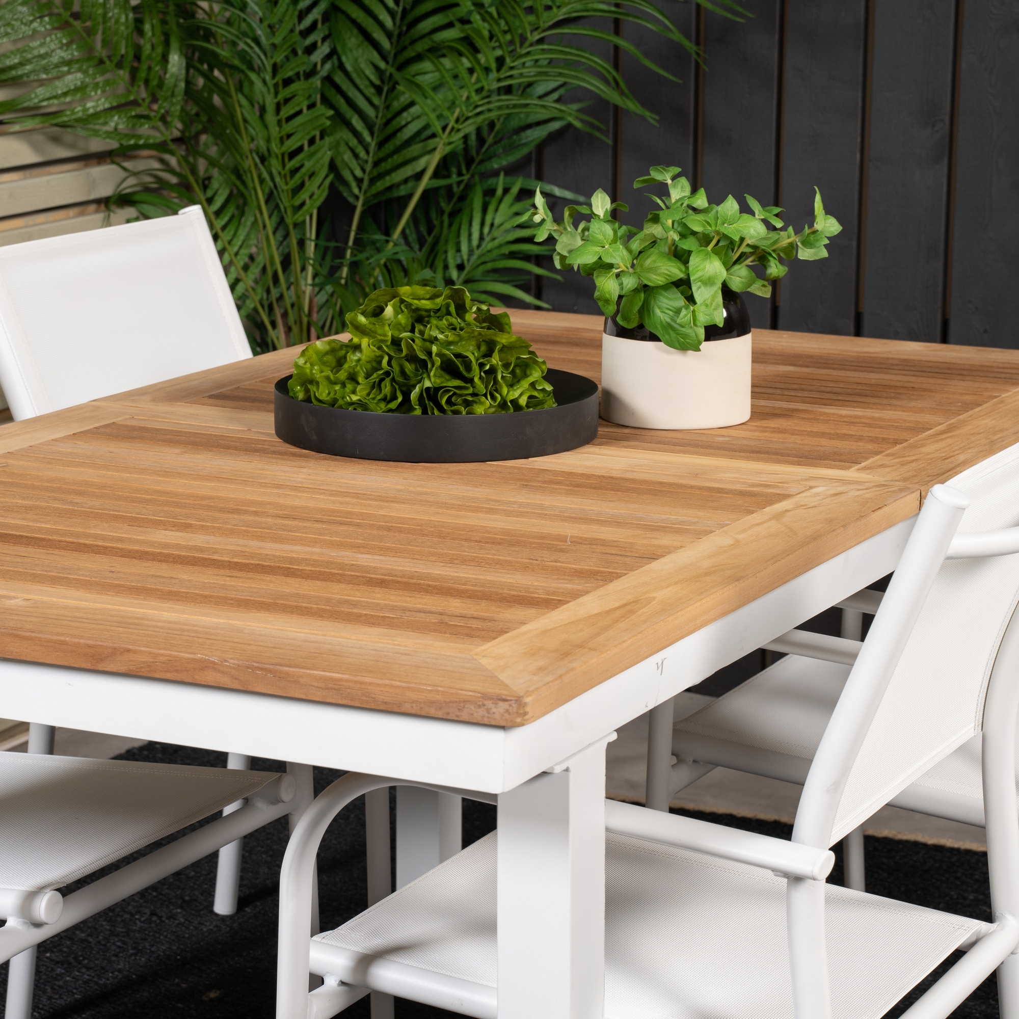 Matgrupp Venture Home Perla 160/240 med 4 Siri Matstolar