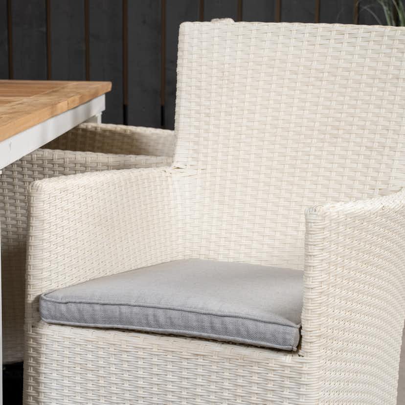 Matgrupp Venture Home Perla 160/240 med 4 Milwa Stolar