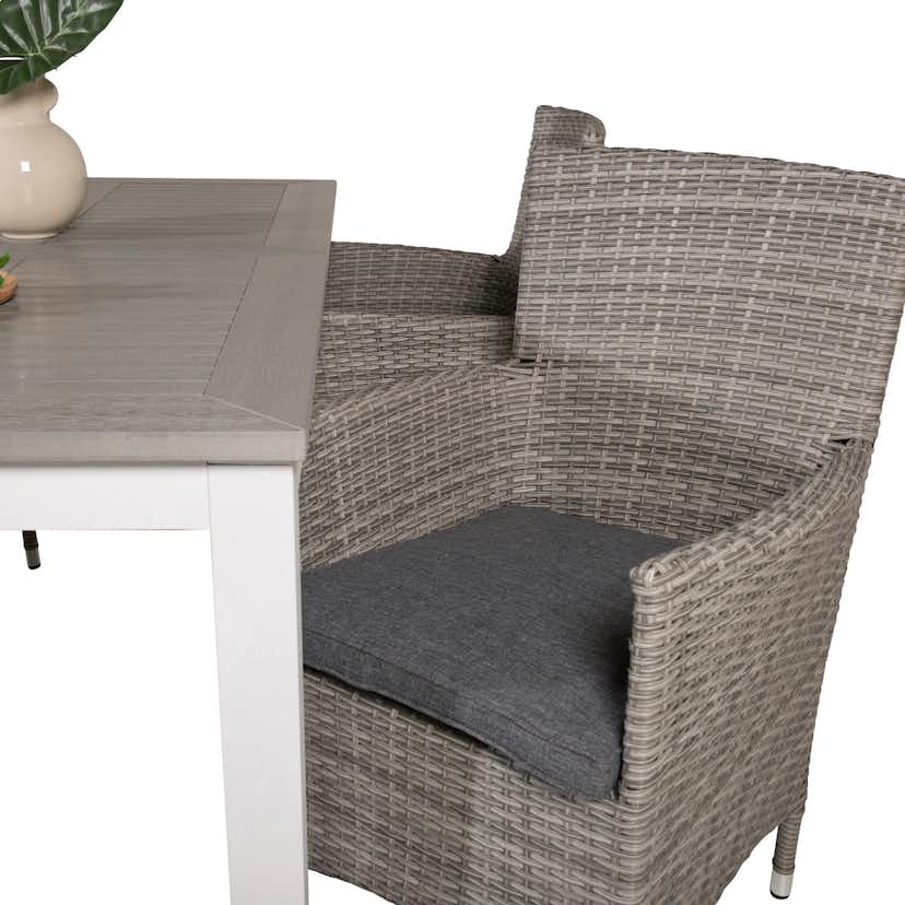 Matgrupp Venture Home Aleyna 152/210 med 4 Milwa Stolar