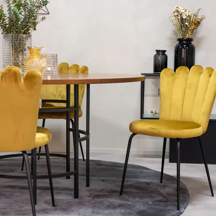 Matgrupp Venture Home Copenhagen med 4 Limhamn Light Guld Stolar