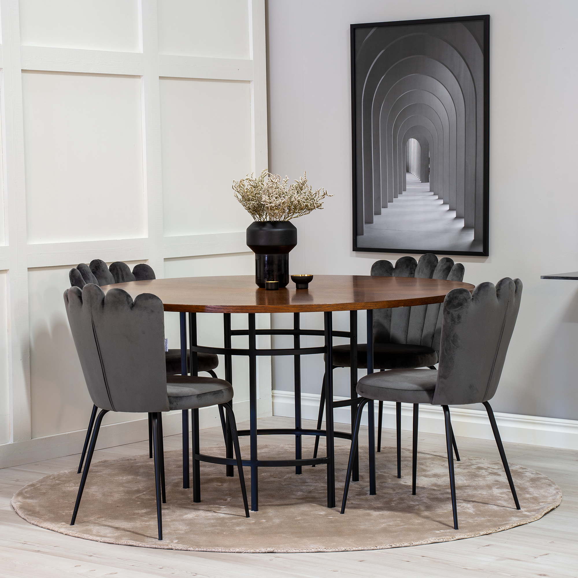 Matgrupp furniture/fashion Copenhagen med 4 Gråa Limhamn Light Stolar