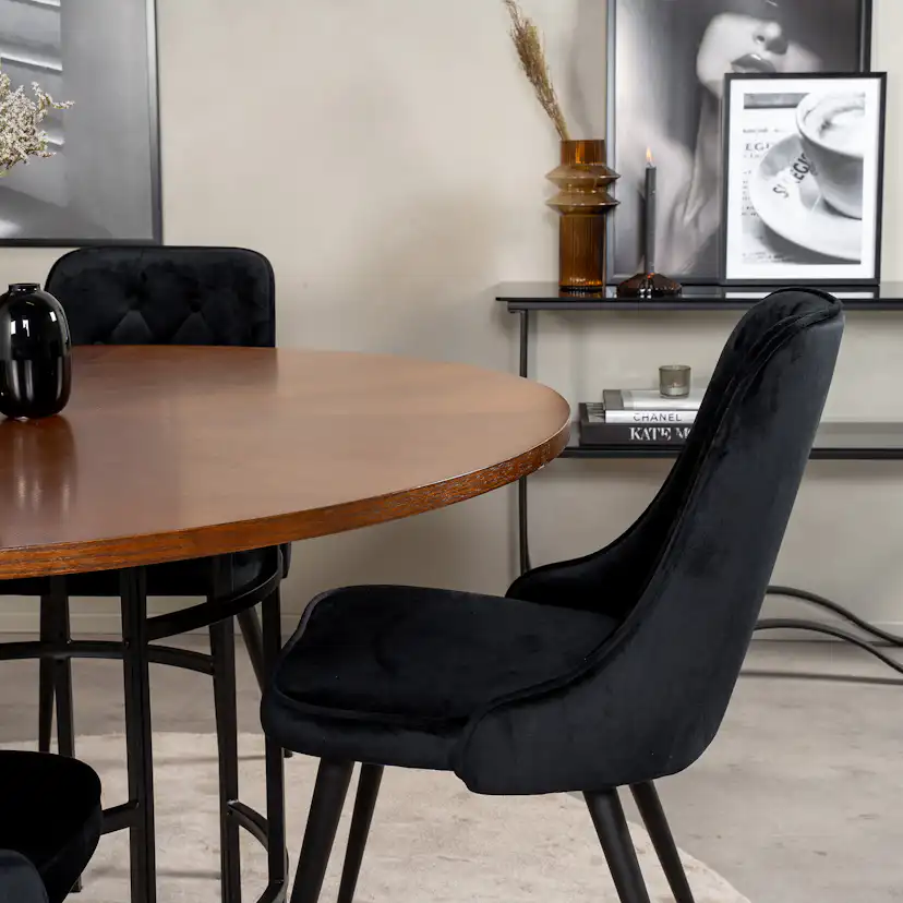 Matgrupp furniture/fashion Copenhagen med 4 Vera Stolar