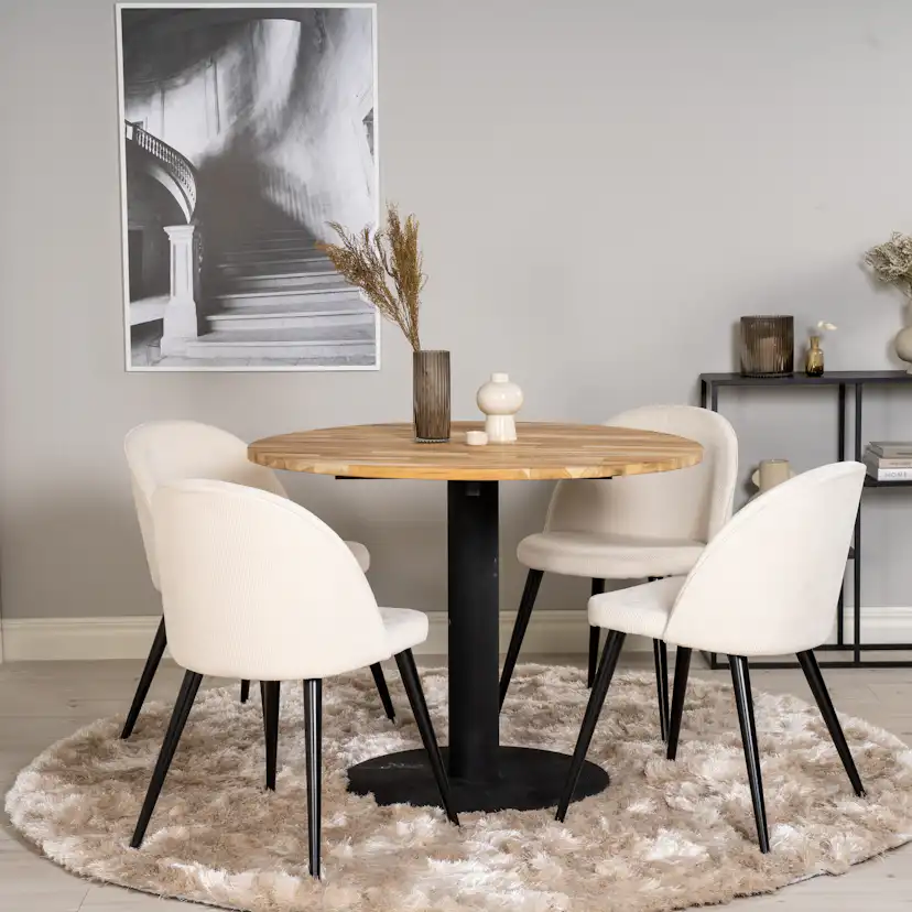 Matgrupp Venture Home Cornelia 100 med 4 Valentina Stolar