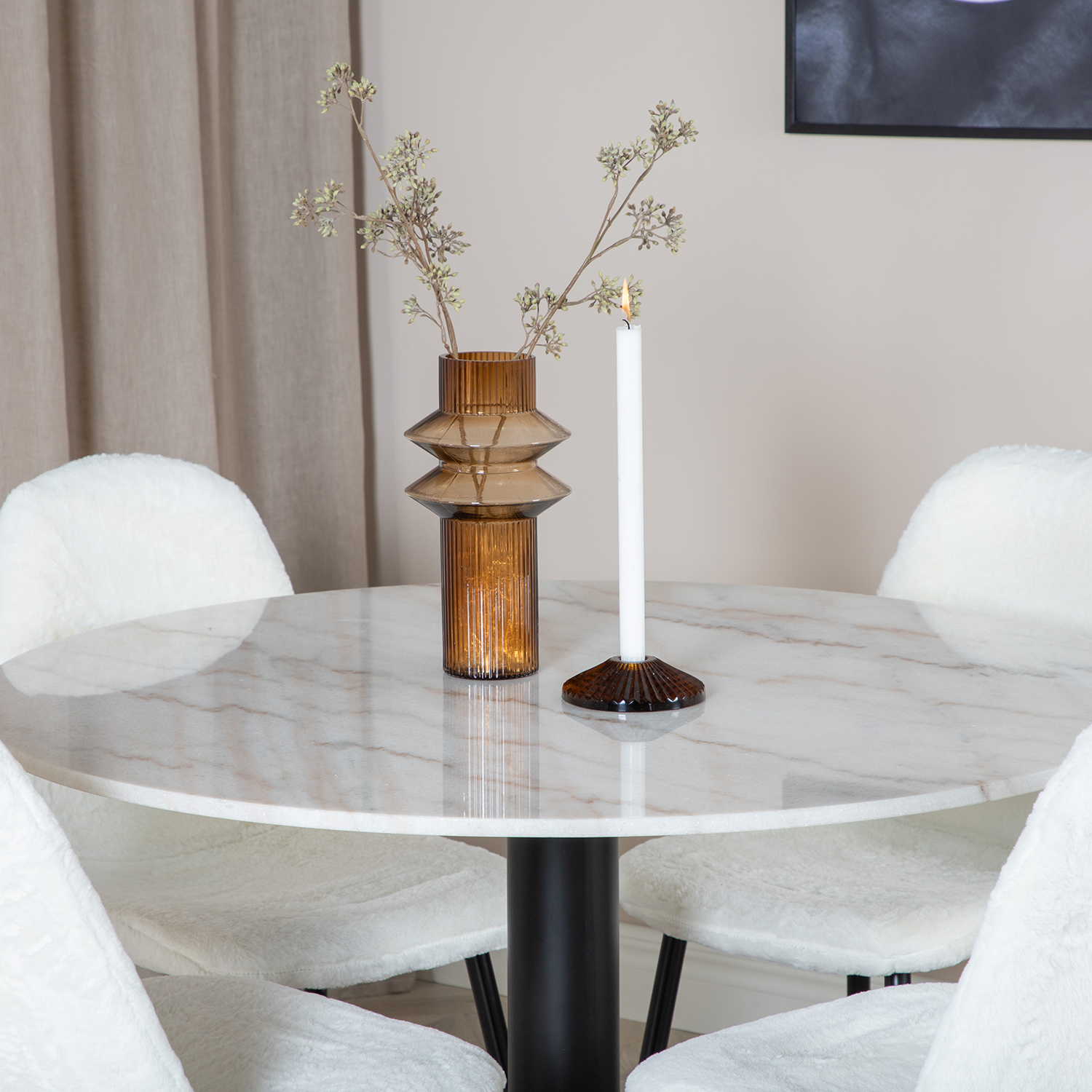 Matgrupp Venture Home Estelle med 4 Pooya Stolar PolyEstelletyg