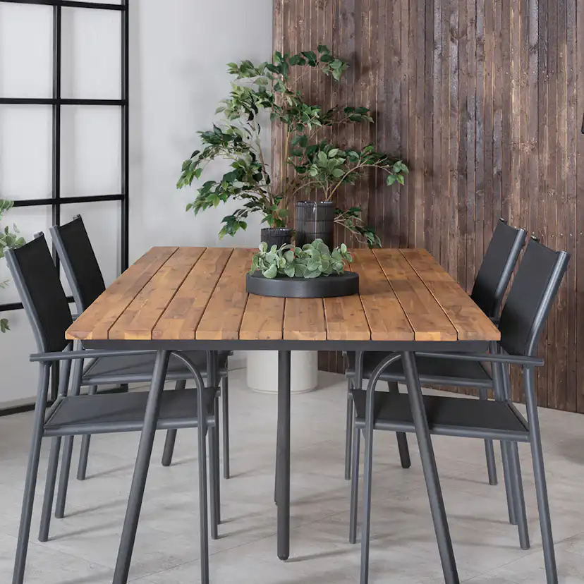 Matgrupp Venture Home Chane med 4 Samba Stapelbara Matstolar