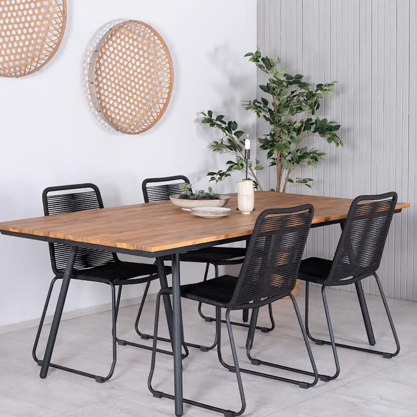 Matgrupp Venture Home Chane med 4 Lumi Stapelbara Matstolar