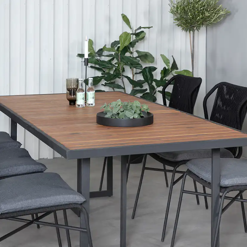 Matgrupp Venture Home King med 6 Julle Stapelbara Matstolar