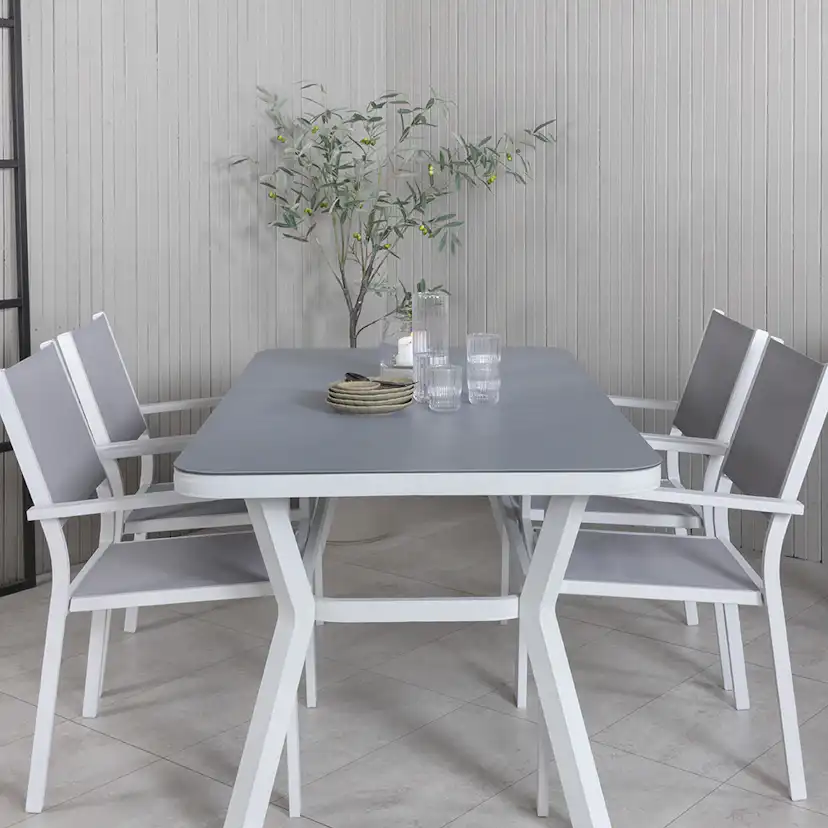 Matgrupp Venture Home Vyn Vit med 4 Curz Stapelbara Matstolar