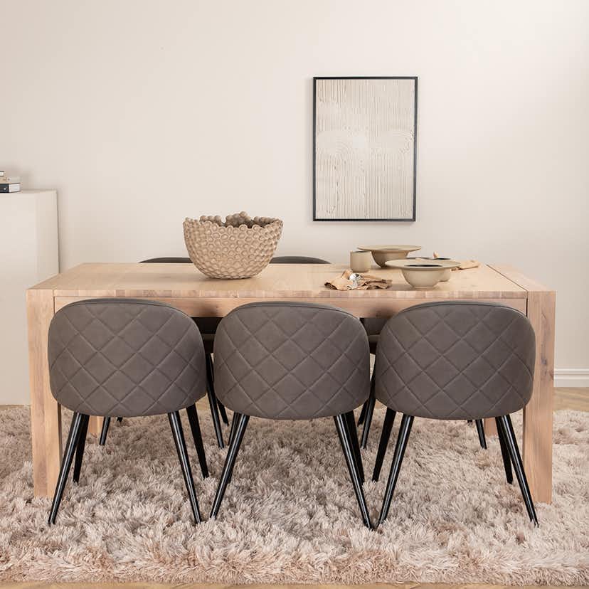 Matgrupp Venture Home Shy med 6 Valentina Stitcthes Stolar Mikrofiber