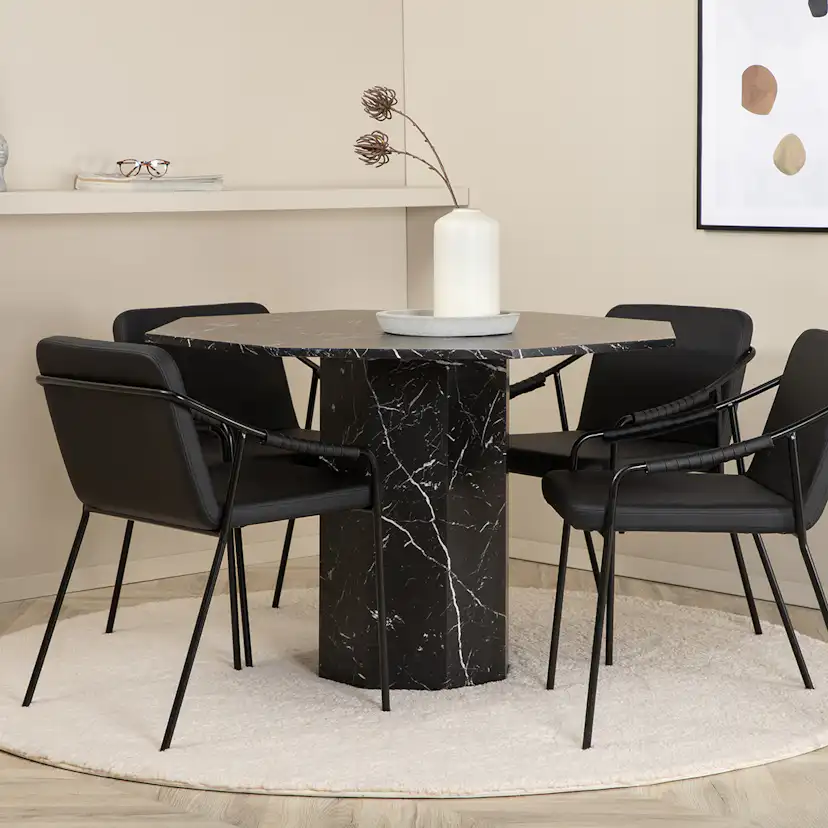 Matgrupp Venture Home Monte Carlo matbord och Tjärö matstol