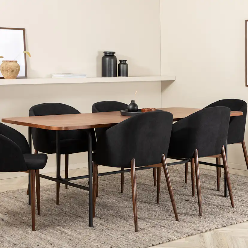 Matgrupp Venture Home Chicago med 6 Archie Stolar