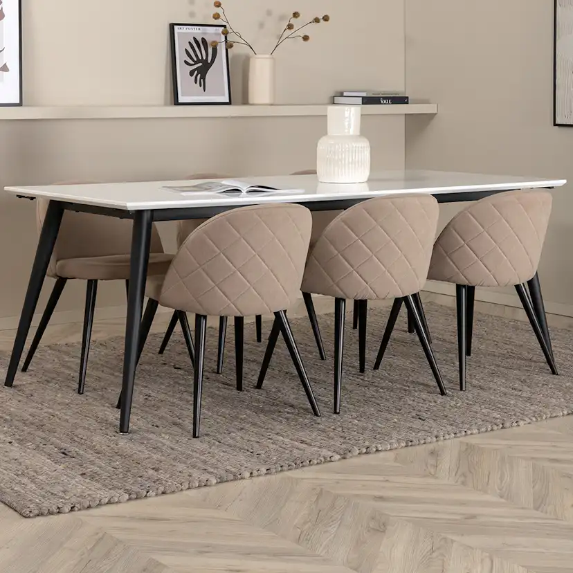 Matgrupp Venture Home Jolie med 6 Valentina Stitcthes Stolar Polyesterlinen