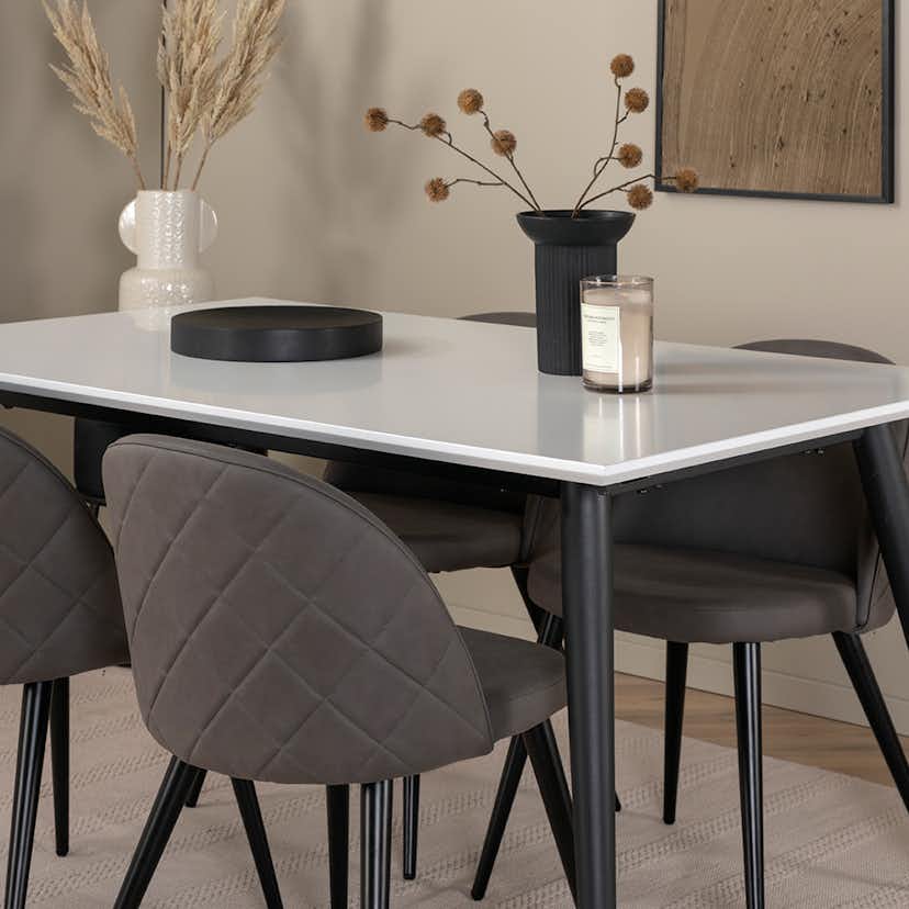 Matgrupp Venture Home Jolie med 4 Valentina Stitcthes Stolar Mikrofiber