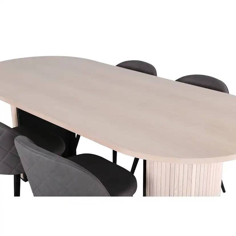 Matgrupp Venture Home med Bianca Matbord och 4 Valentina Stitcthes Matstolar