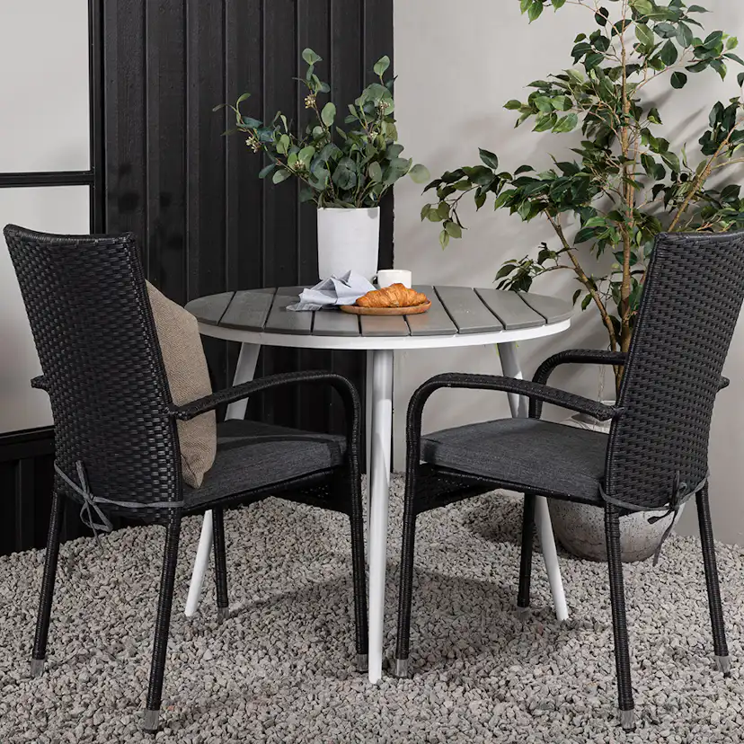 Cafégrupp Venture Home Break Ø90 cm med 2 Anna Stolar