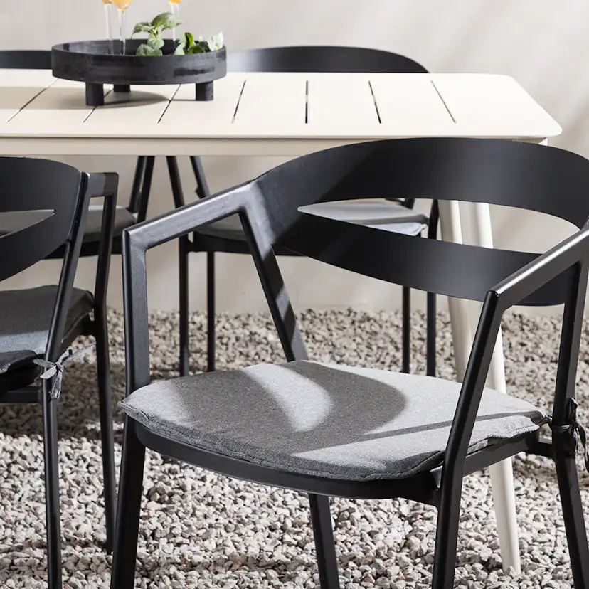 Matgrupp Venture Home Lina med 6 Slit Stolar