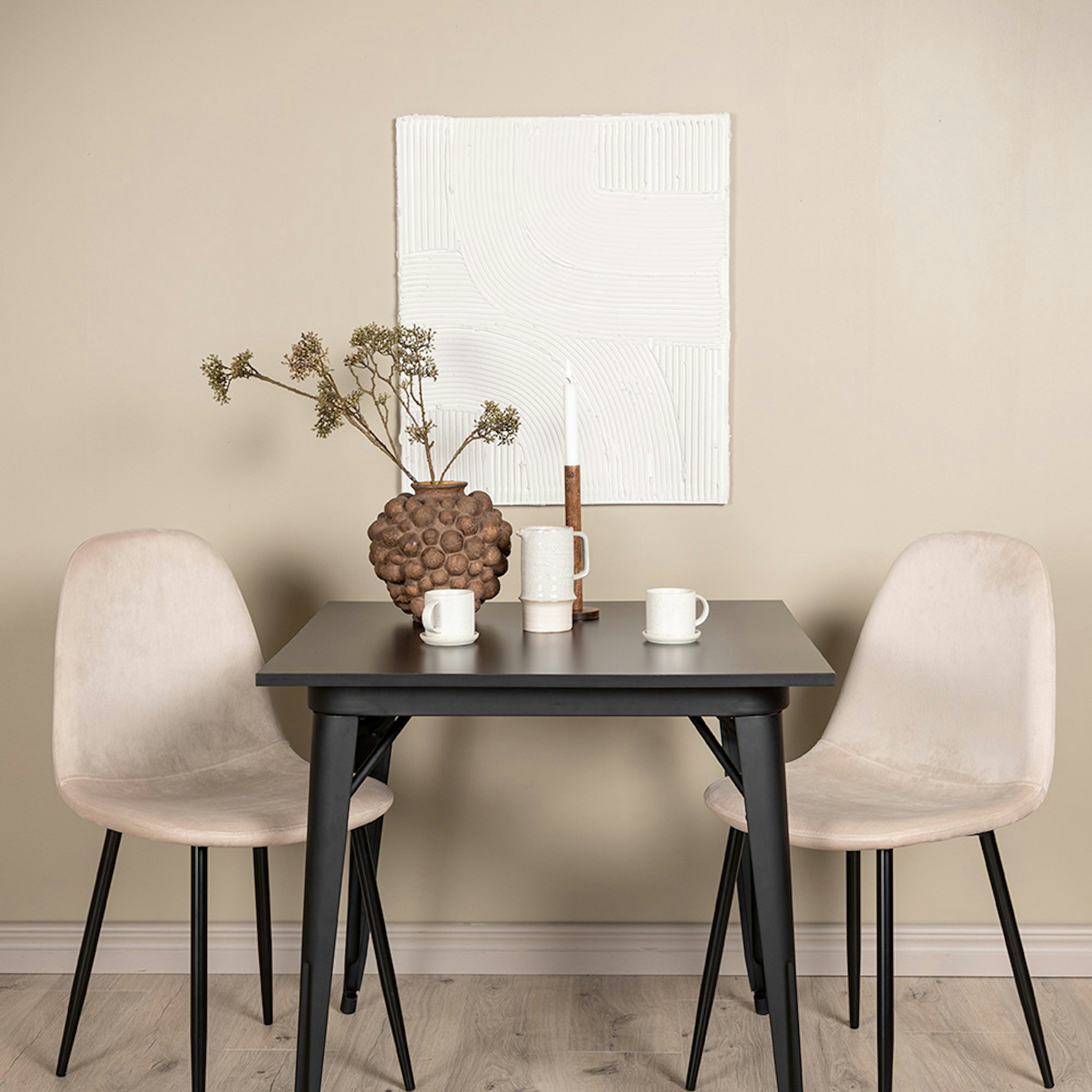 Matgrupp Venture Home Tempe med 2 Polar Stolar Sammet