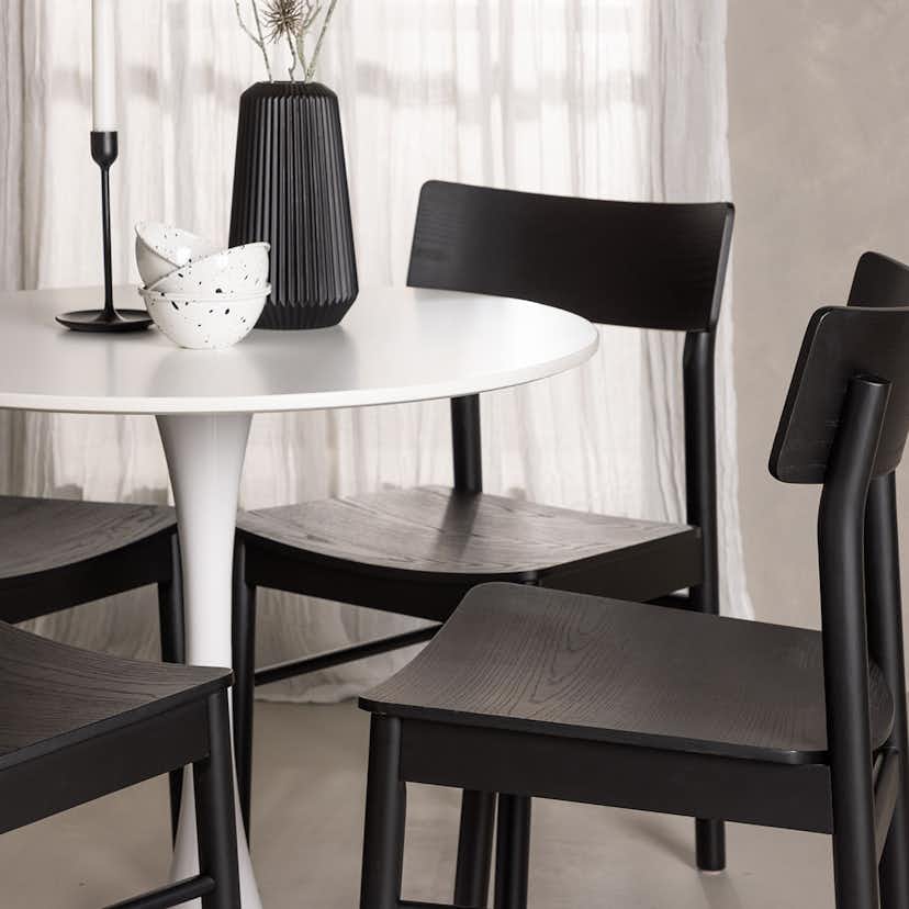 Matgrupp Venture Home Hamden Ø80 cm med 4 Montros stolar