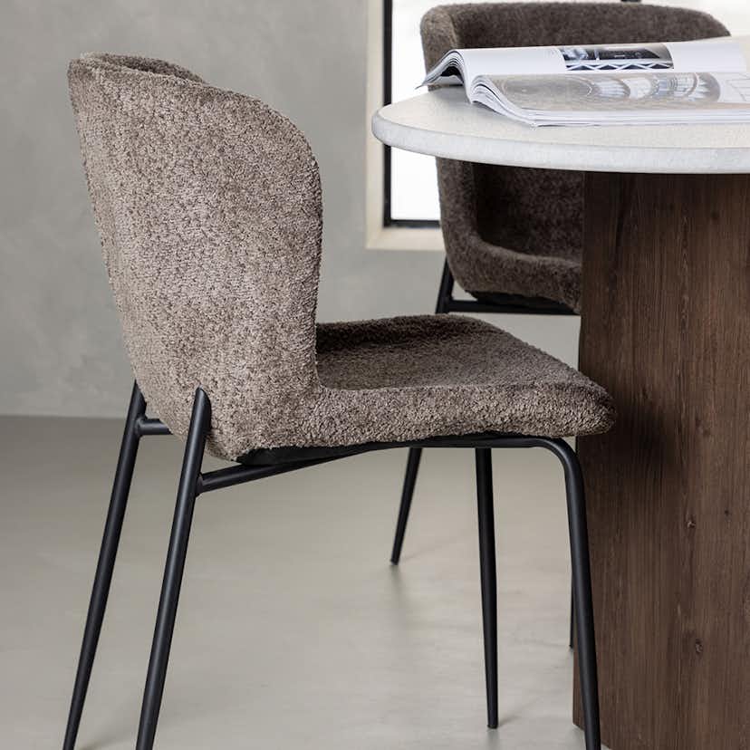 Matgrupp Venture Home Grönvik med 4 Modesto Stolar