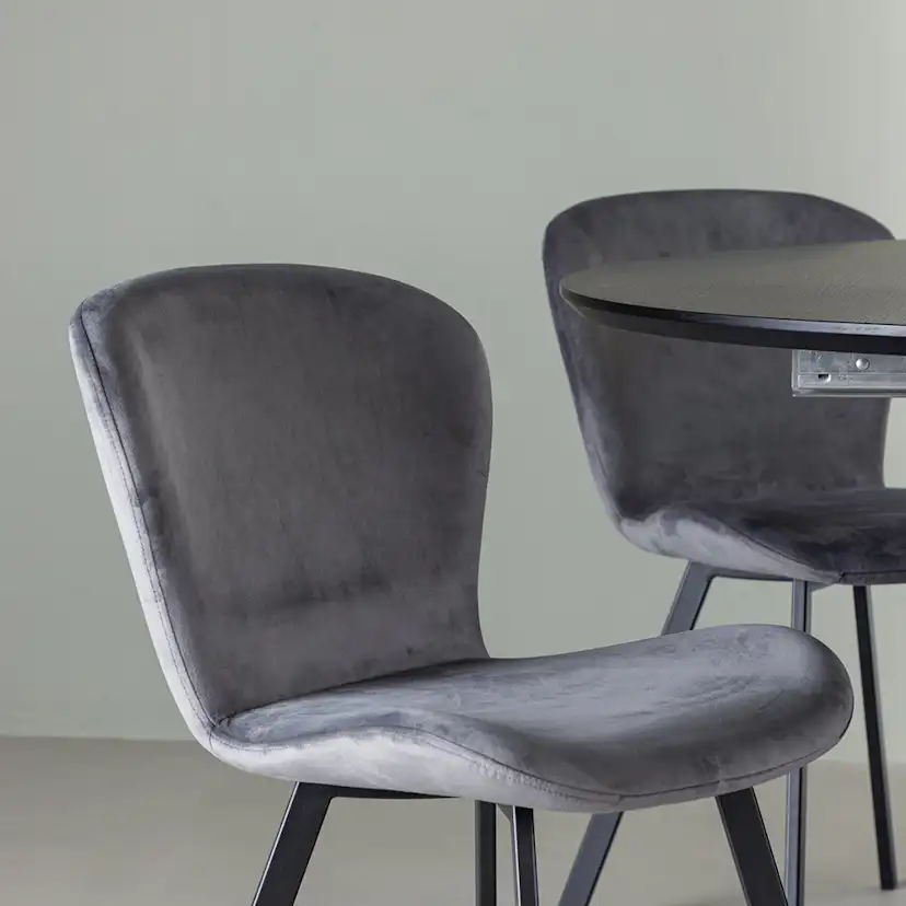 Matgrupp Venture Home Matilda med 4 Lilja Stolar