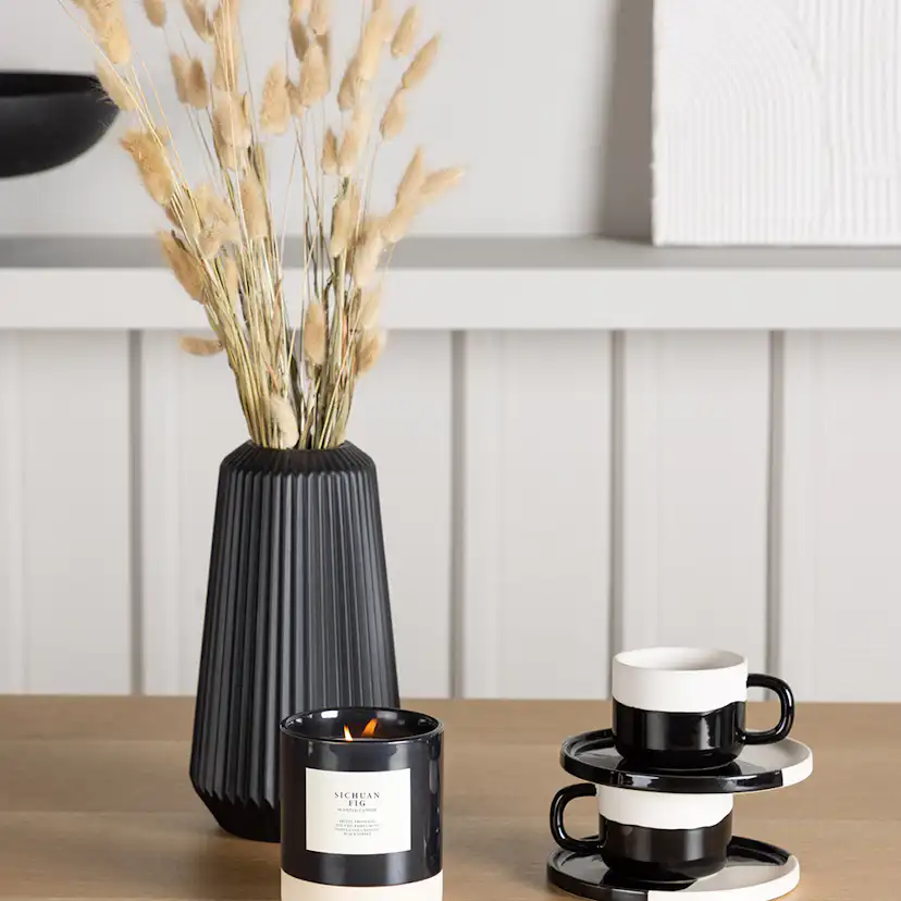 Matgrupp Venture Home Leo med 4 Edvin Stolar