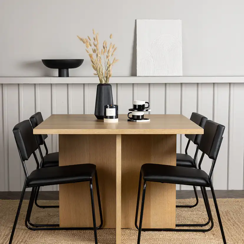 Matgrupp Venture Home Leo med 4 Kenth Stolar