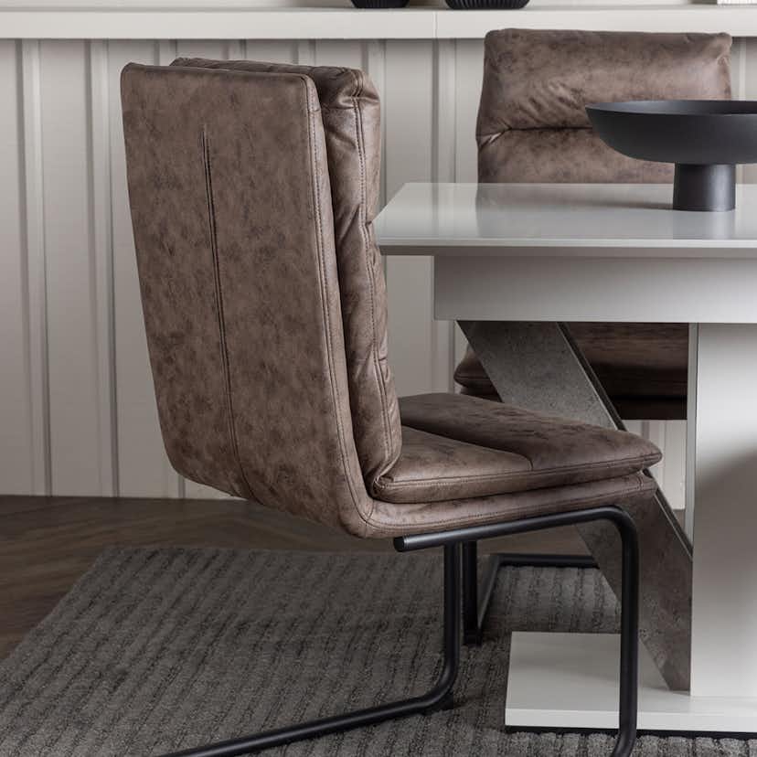 Matgrupp Venture Home Disa med 4 Zizo Stolar