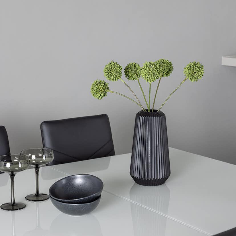 Matgrupp Venture Home Pluto med 4 Lily Stolar