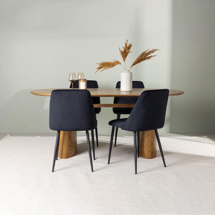 Matgrupp Venture Home Isolde med 4 Night Stolar