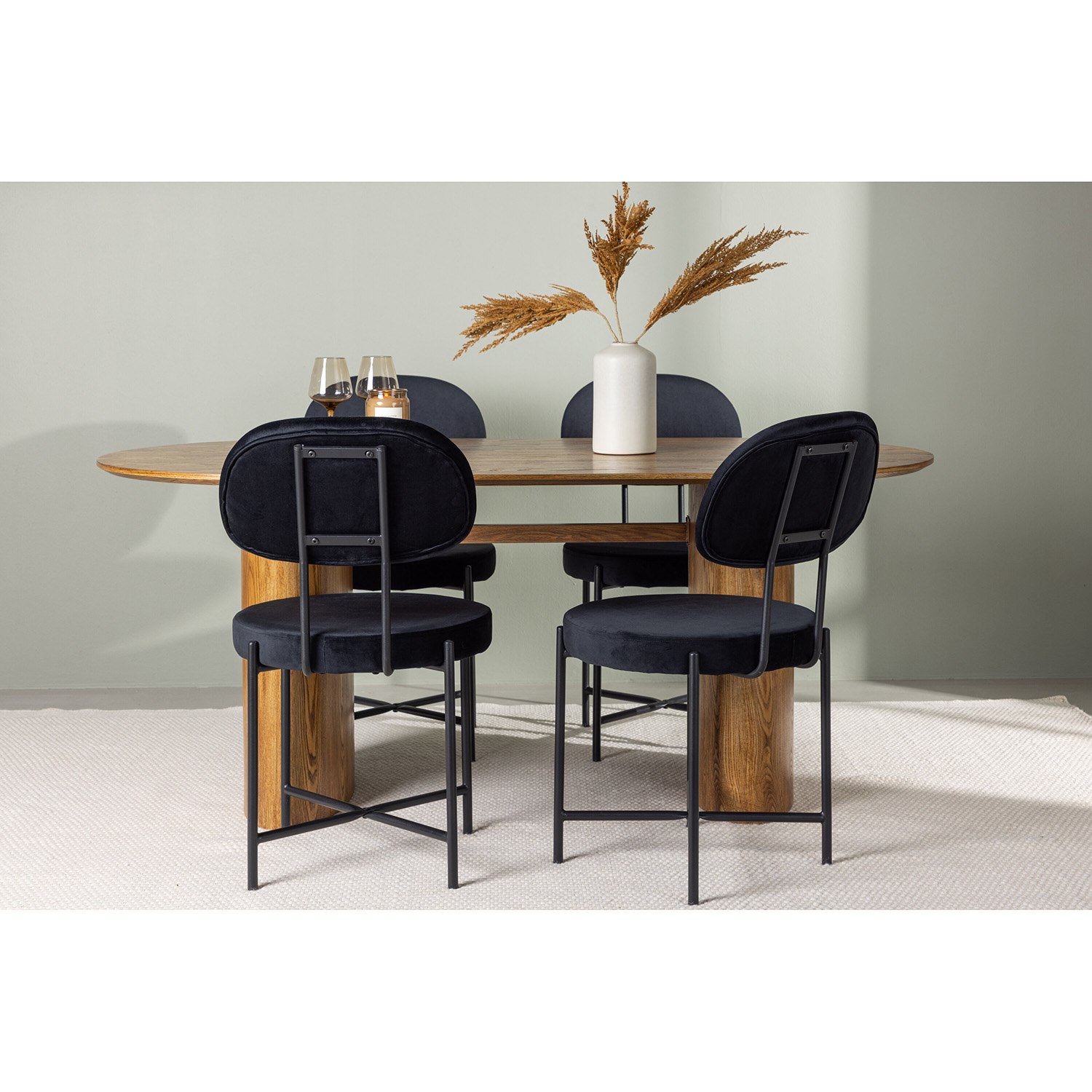 Matgrupp Venture Home Isolde med 4 Stella Stolar