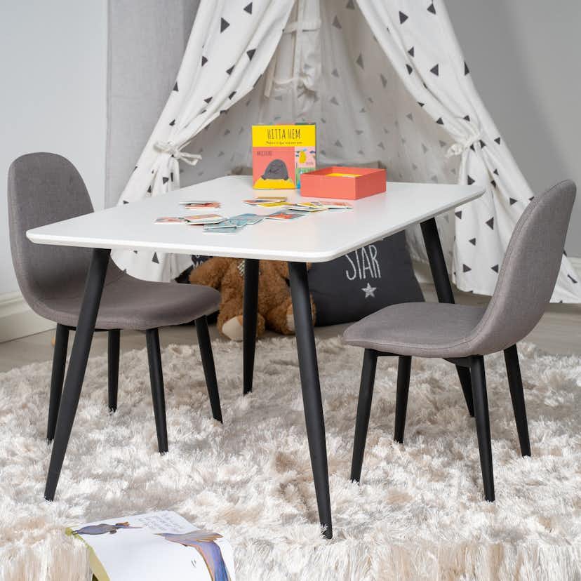 Barnmöbelgrupp Venture Home Polar med 2st Stolar