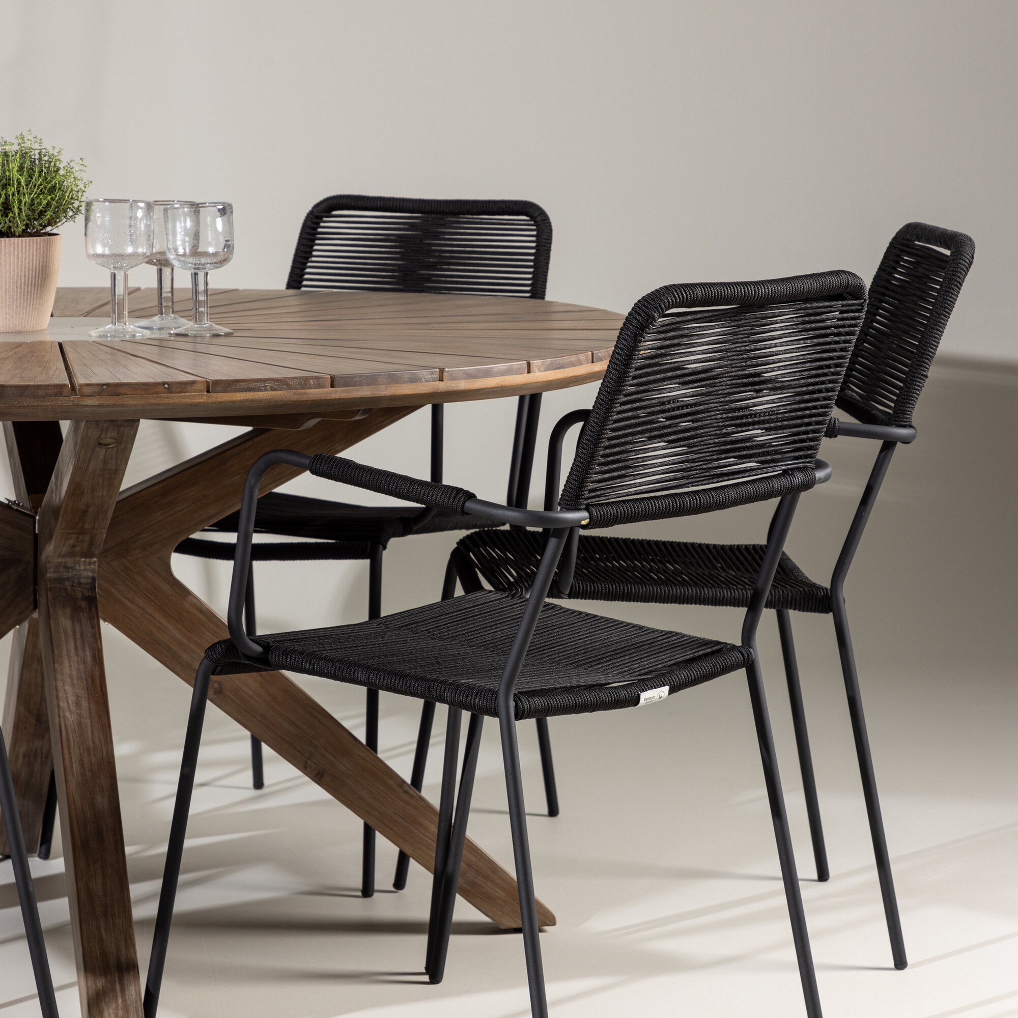 Trädgårdsgrupp Venture Home Rosario med 6 Lindos Karmstolar