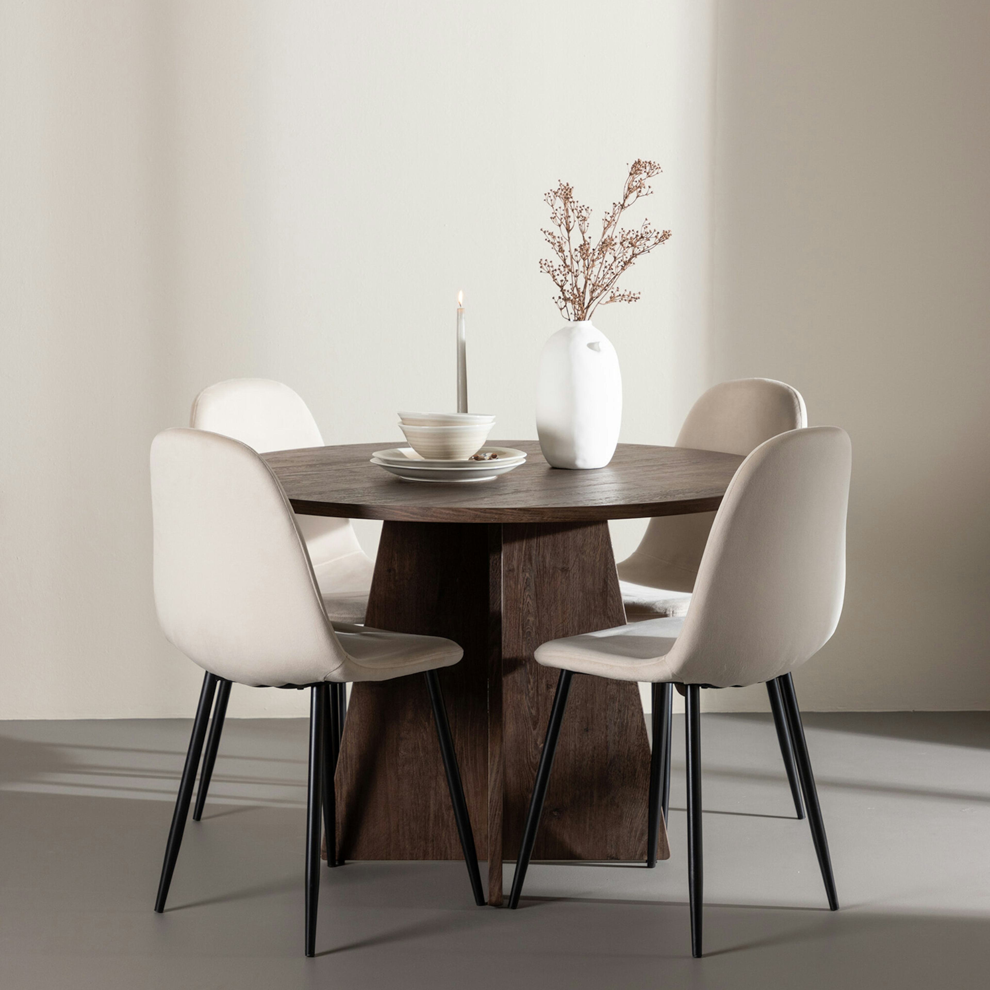 Matgrupp Venture Home Bootcut Ø110 med 4 st Polar Stolar Sammet