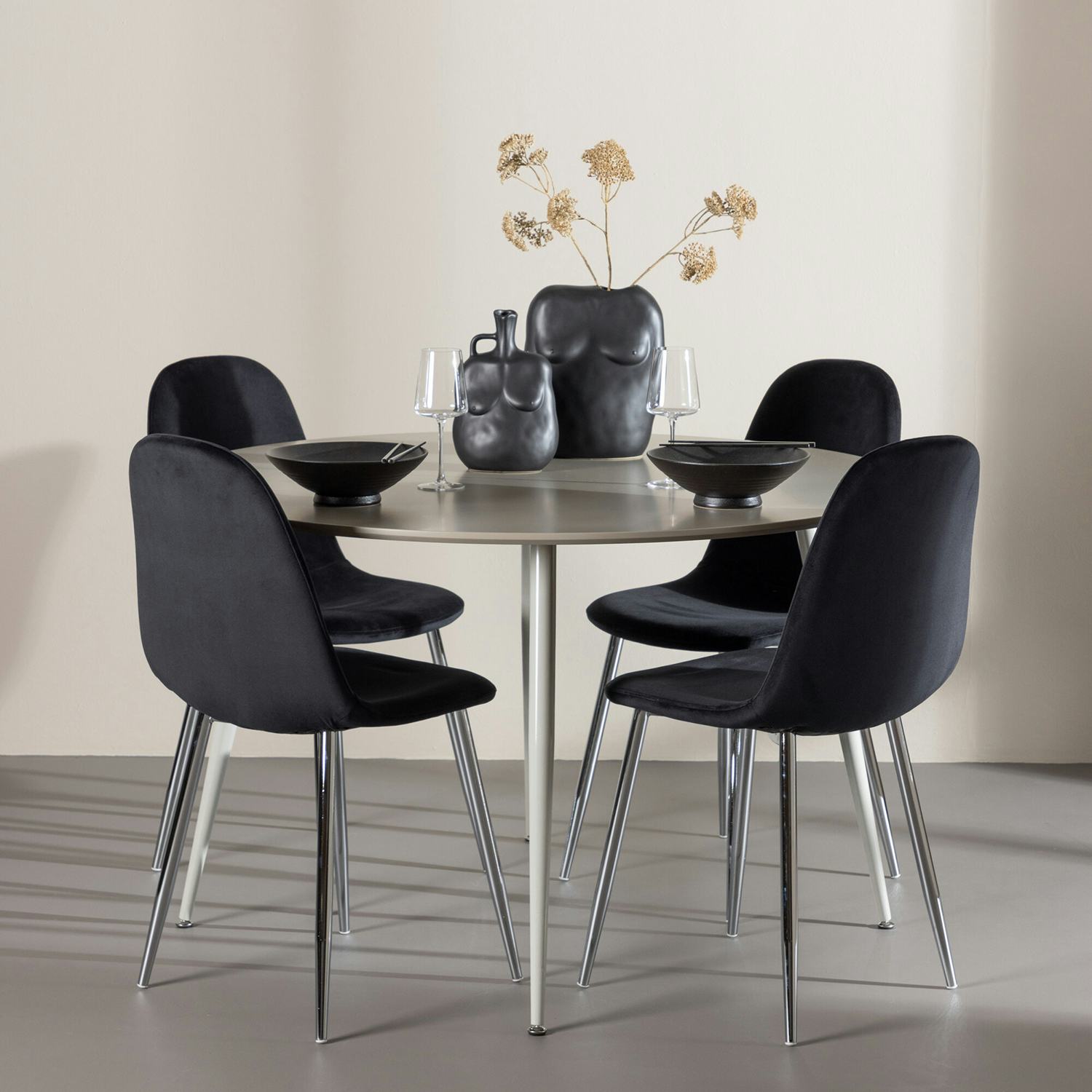 Matgrupp Venture Home Plaza Ø120 med 4 st Polar Stolar Sammet