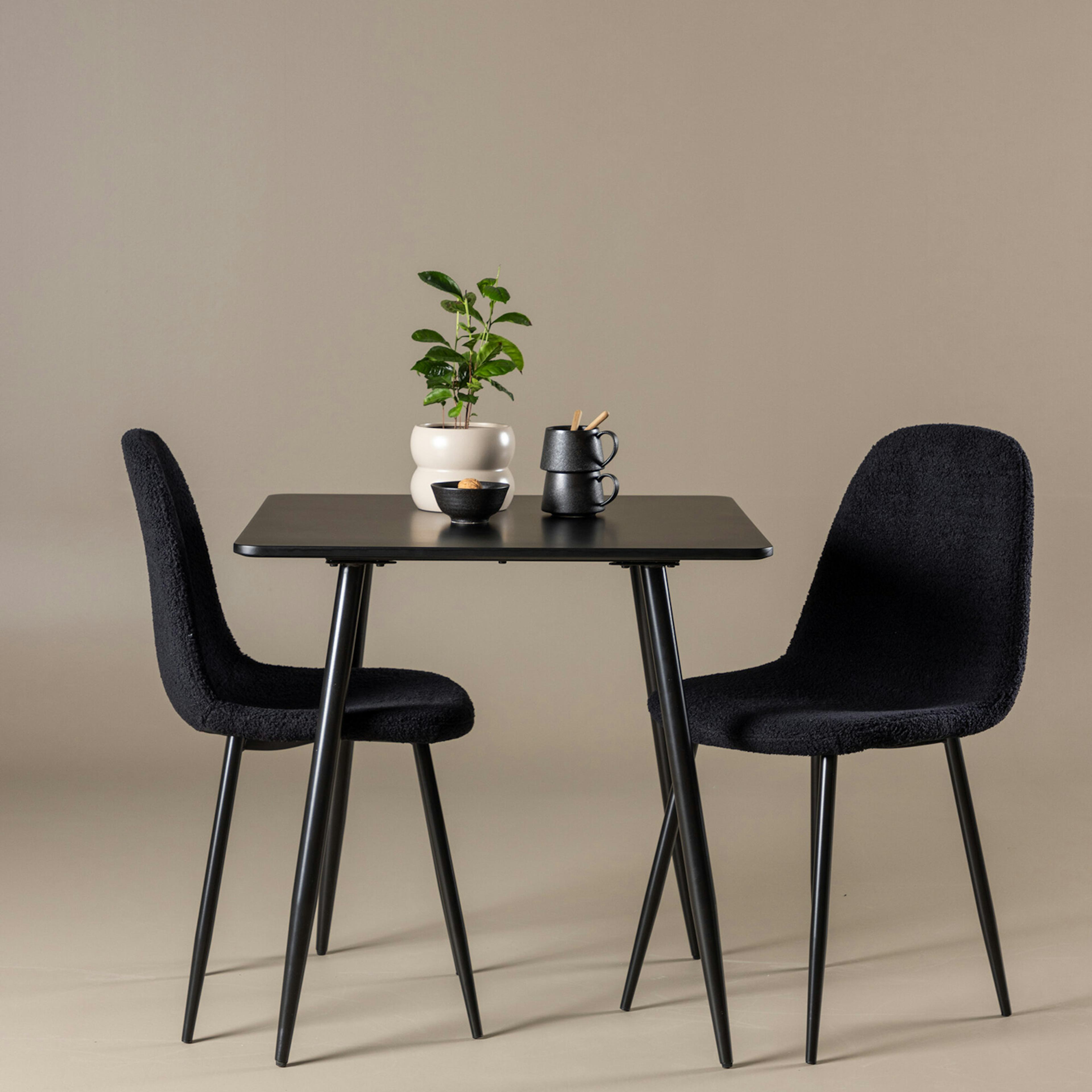 Matgrupp Venture Home Polar 75 med 2 st Polar Stolar Teddy