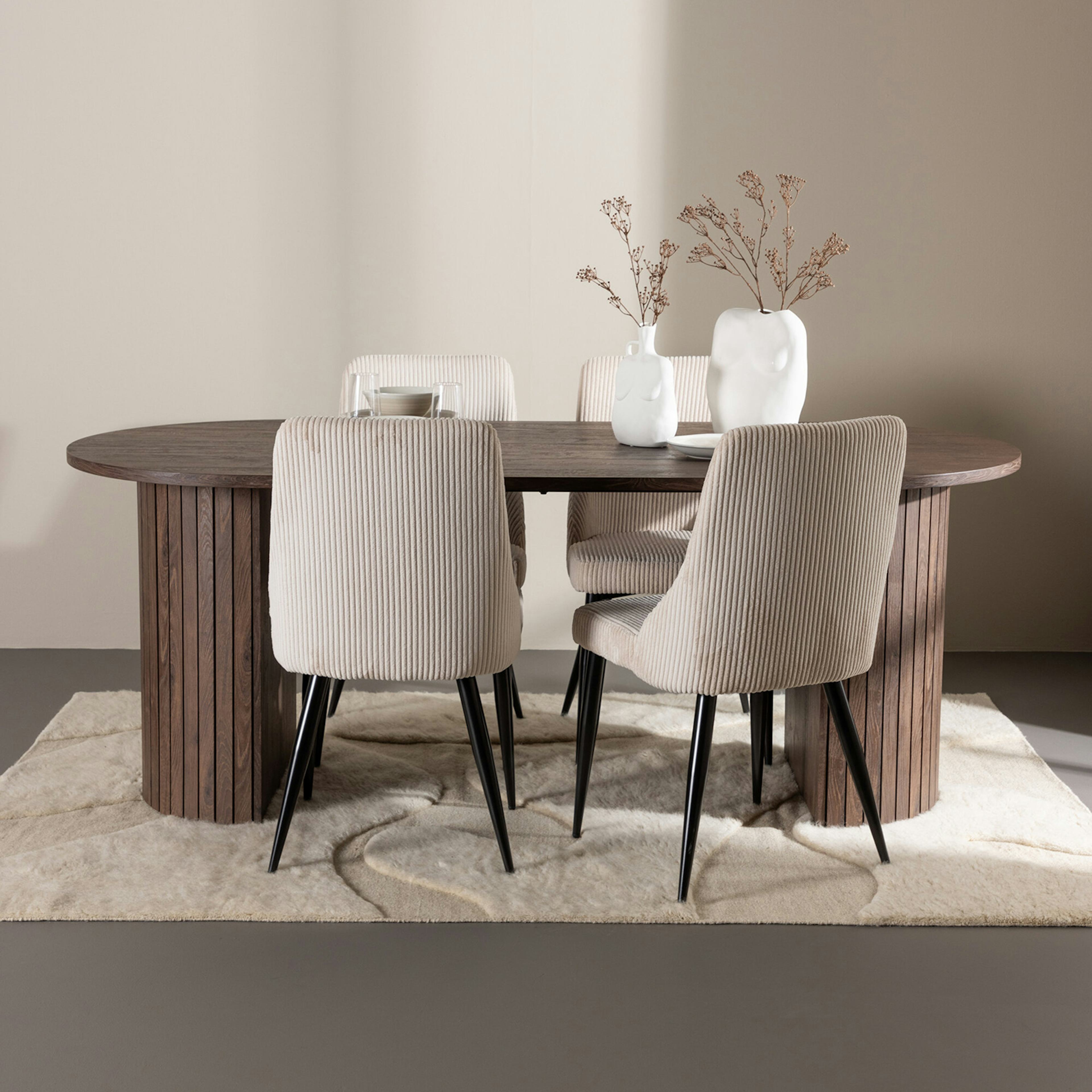 Matgrupp Venture Home Härön 200 med 4 st Leone Stolar