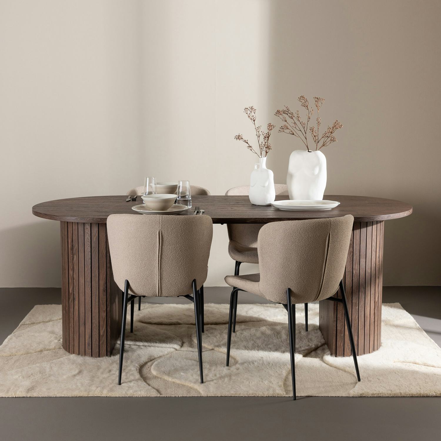 Matgrupp Venture Home Härön 200 med 4 st Modesto Stolar