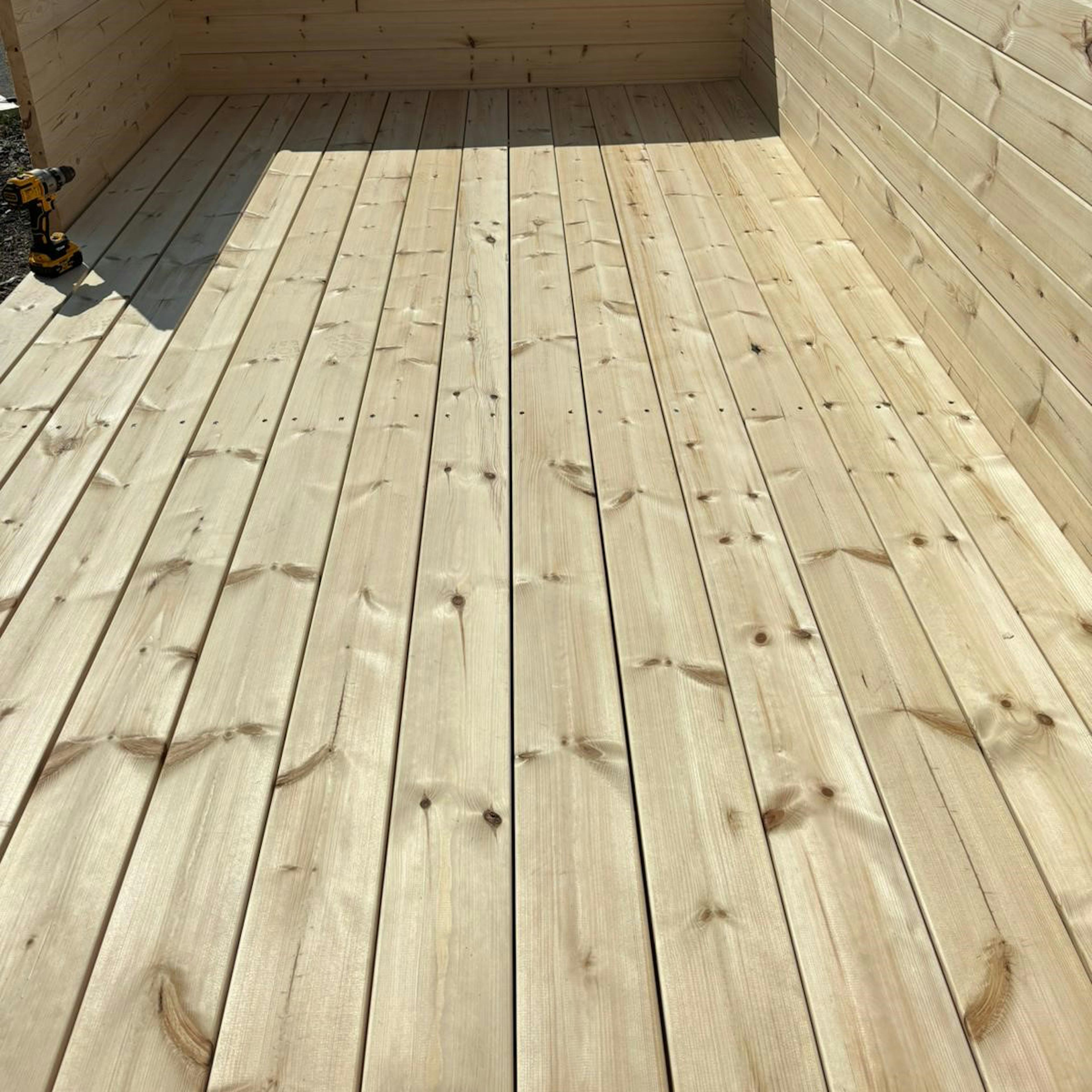 Golvpaket LP Garden För Timmerlada U10 R10 S10