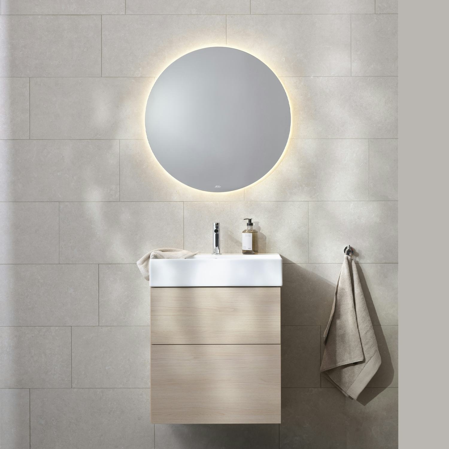 Möbelpaket Miller Badrum New York med Bloc Tvättställ och Ambient Spegel