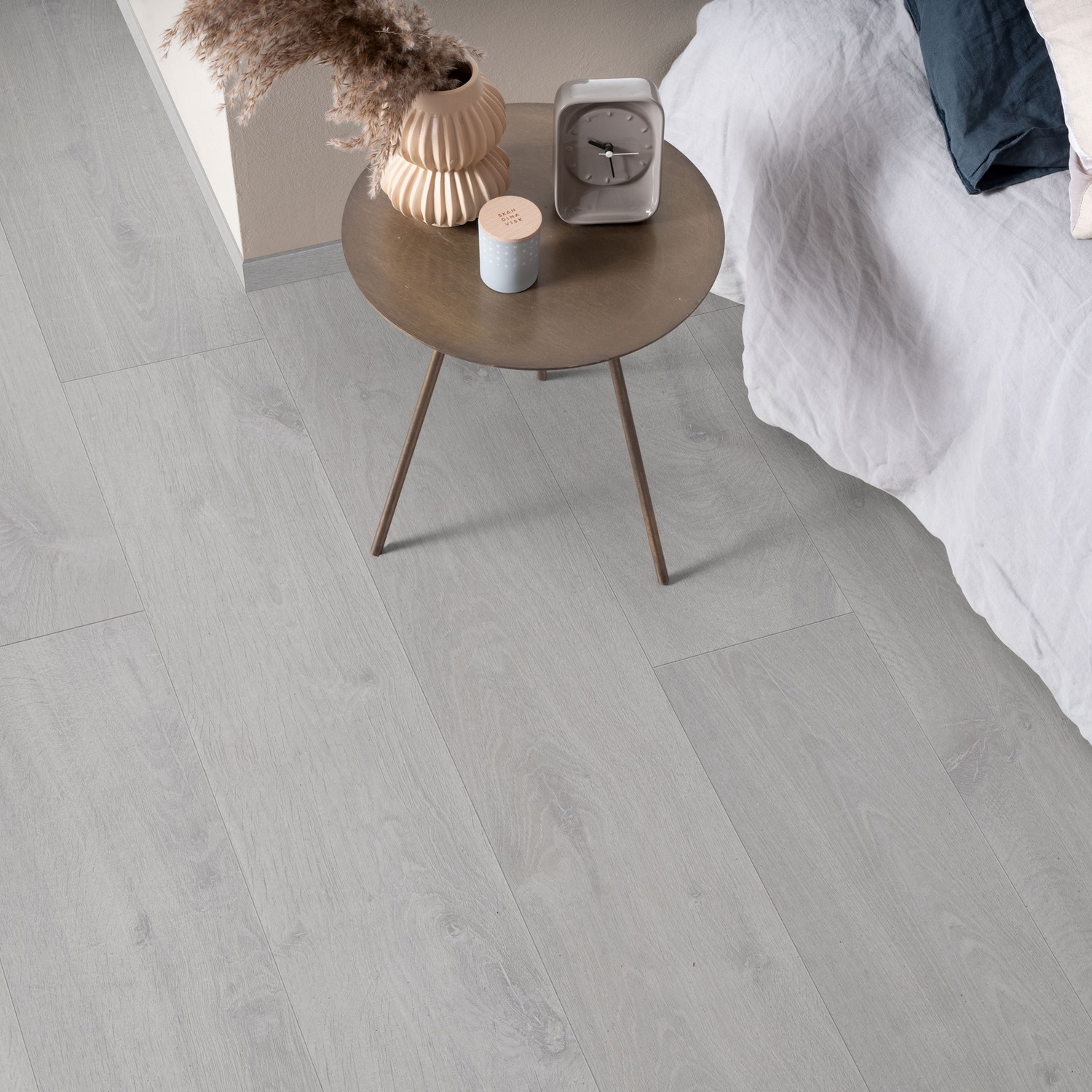 Laminatgolv Pergo Modern Plank 4V - Sensation Limed Grey Oak 1-Stav