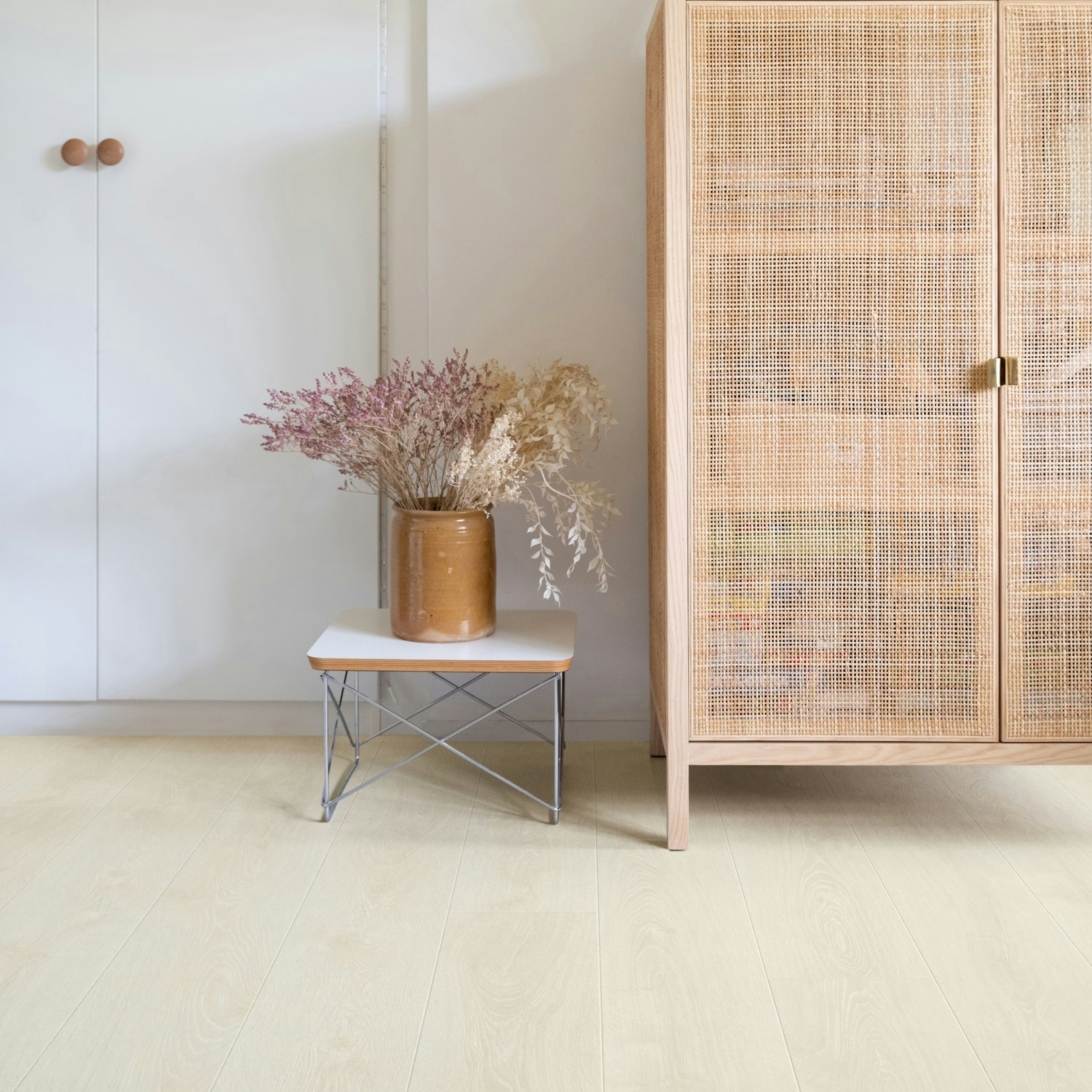 Laminatgolv Pergo Modern Plank 4V - Frost White Oak