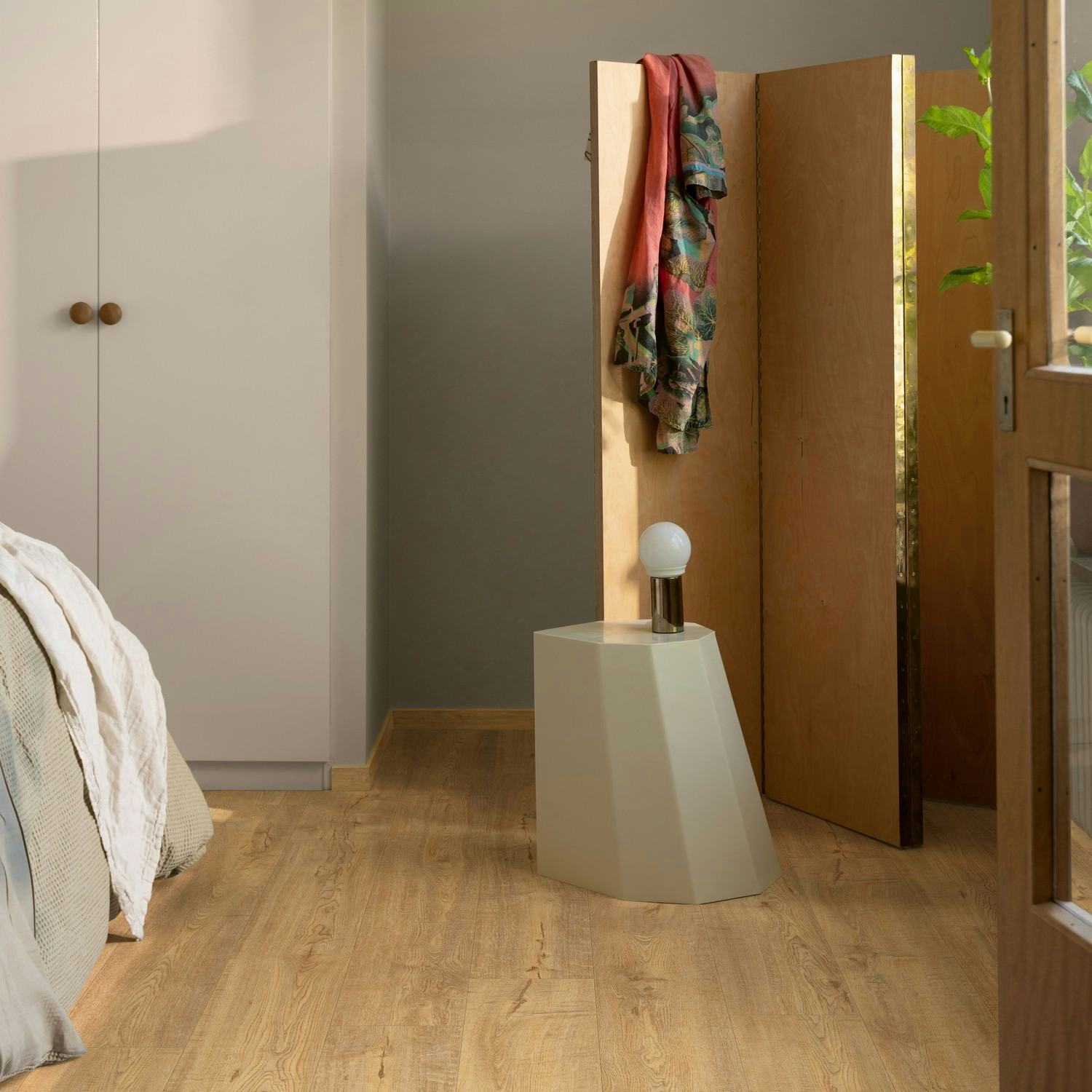 Laminatgolv Pergo Modern Plank 4V - Scraped Vintage Oak